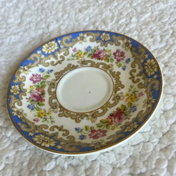 Vintage Old Royal China England Tea Cup & Saucer Set Of 2 EUC - Picture 5 of 12